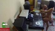 Vidio Bokep Dj fucking and scratching in the chair with a hidden cam spying my hot gf terbaru