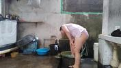 Link Bokep Japanese wife nude take a bath in the morning hot