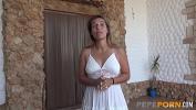 Bokep HD Horny MILF Sonia fucks a young dude under her husband apos s permission terbaik