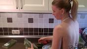 Bokep Full Housewife Sensual Play Pussy during Cooking Dinner Amateur terbaru