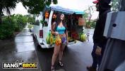 Nonton Bokep BANGBROS Latin Fruit Lady Luna Leve Boards The Bang Bus terbaru 2020