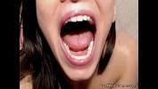 Bokep Video Hot brunette masturbates on webcam mp4