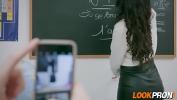Nonton Film Bokep Anissa Kate discovers her student looking at her ass 2020