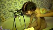 Bokep Hot Granny and granddaughter bathe in the tub 3gp