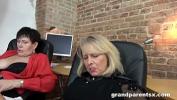 Video Bokep Boss Grannies Pick the Employee of the Month gratis