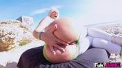 Download vidio Bokep Blondie Fesser Her Bubble Butt On Beach
