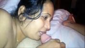 Vidio Bokep Desi Maid blowing owner in hotel online
