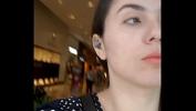 Video Bokep Terbaru Mimi paseiando no shopping com brinquedo de bolas enfiado na buceta e fazendo squirt 3gp