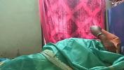 Vidio Bokep desi indian horny tamil telugu kannada malayalam hindi cheating wife vanitha wearing saree showing big boobs and shaved pussy press hard boobs press nip rubbing pussy masturbation 2020
