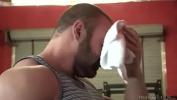 Video Bokep Daddy Bear Helps Twink with Workout Injury gratis