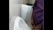 Download Video Bokep indian metro station public toilet pissing spy video period MP4 terbaik