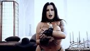 Bokep Hot Curvy goth Sheridan Love thristy for a huge dick gratis