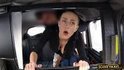 Video Bokep Pretty Nicole blasts inside the taxi by the cab driver terbaru