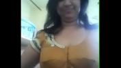 Bokep Online Indian Aunty SHowing Big Boobs Opening Blouse mp4