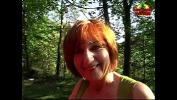 Bokep Video Brunette mature takes a hot facial outdoors terbaru