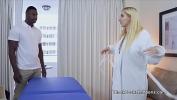Video Bokep Big black cocked masseur bangs hot blonde gratis