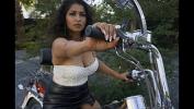 Bokep HD Sexy Bhabi gets naked on Bike Maya hot