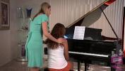 Video Bokep Samantha Ryan and Allie Haze at the Piano terbaru