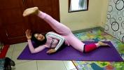 Bokep Hot Muslim Woman Doing Yoga Stretching online