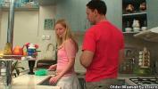 Download Video Bokep Soccer mom knows how to empty balls terbaik
