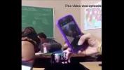 Film Bokep Putinha trolando professor mostrando bunda sala de aula hot