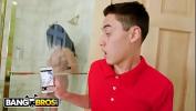 Nonton Film Bokep BANGBROS Juan El Caballo Loco Spies On His MILF Stepmom In Shower terbaik