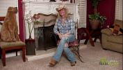 Bokep Hot cowgirl MILF strips during interview gratis