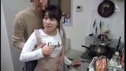 Nonton Video Bokep Japanese college girl visits boyfriend 039 s home 3gp online