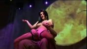 Nonton Video Bokep privat Lap Dance on public stage terbaru