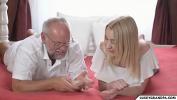 Video Bokep Granddaughter plays strip poker with Grandpa gratis