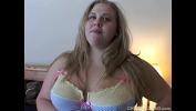 Nonton Video Bokep Beefy big tits BBW beauty fucks her soaking wet pussy online