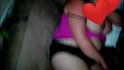 Video Bokep Cum on passed out chubby milf on the couch