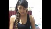 Nonton Bokep Indian desi girl showing her big boobs on cam terbaru