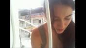 Film Bokep Bella colombiana squirts en su balcon gratis