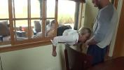 Video Bokep Mom gets help from sons being stuck in window 3gp