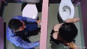 Nonton Film Bokep Noelle Easton love bathroom gloryholes terbaru