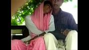 Bokep Online Indian girl give handjob to her lover in park terbaik