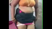 Bokep Baru Mature desi aunty open her blouse saree saya with big boobs mp4