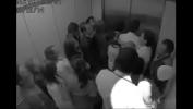 Nonton Bokep Arrimon a una enfermera en el ascensor online