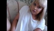 Vidio Bokep Blonde Transsexual Cums on Herself on Live Cam 2020