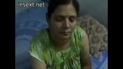 Bokep Video Indian desi mom gives very hot oily handjob to her son hot