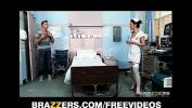 Video Bokep Sexy Japanese nurse Marcia Hase helps rehabilitate her patient terbaru 2020