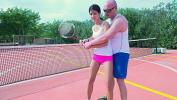 Bokep Online Tennislehrer fickt die kleine direkt auf dem Platz terbaru 2020