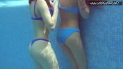 Vidio Bokep Lina Mercury and Mia Ferrari swimming naked in the pool terbaik