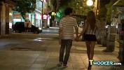 Nonton Bokep Dude finds a tranny on the street and brings her home period terbaik