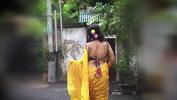 Nonton Film Bokep Indian aunty in hot Saree showing boobs 2022