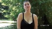 Nonton Video Bokep Amatrice francaise aux gros pis baisee comme une chienne en foret online