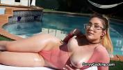 Bokep HD Curvy Serena oiled in the pool but fucked indoors terbaik