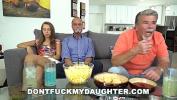 Bokep DON apos T FUCK MY DAUGHTER Liza Rowe Fucked By Glen While Daddy s period