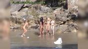 Link Bokep Varias garotas nuas correndo na praia